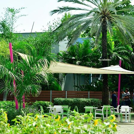 Quints Travelers Inn Willemstad Exterior photo