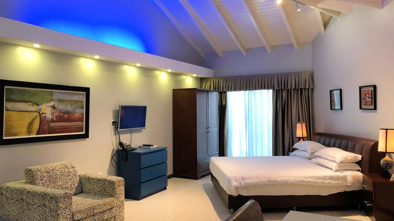 Quints Travelers Inn Willemstad Exterior photo
