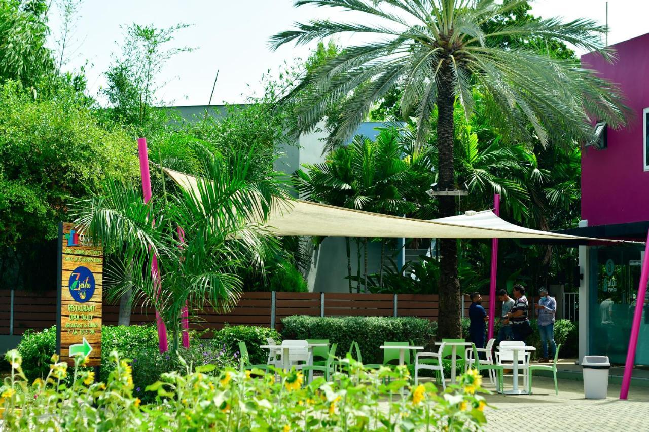 Quints Travelers Inn Willemstad Exterior photo