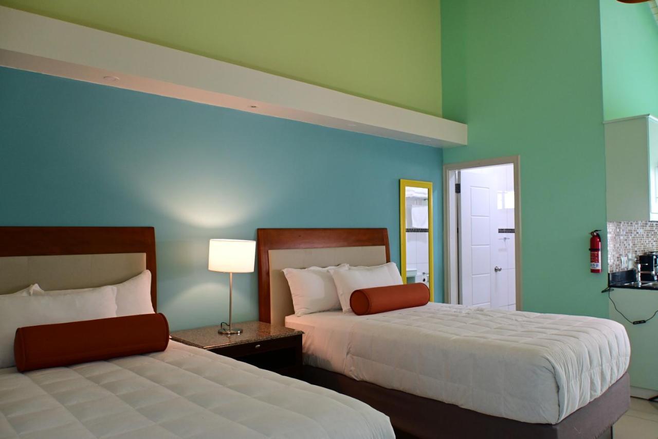 Quints Travelers Inn Willemstad Exterior photo