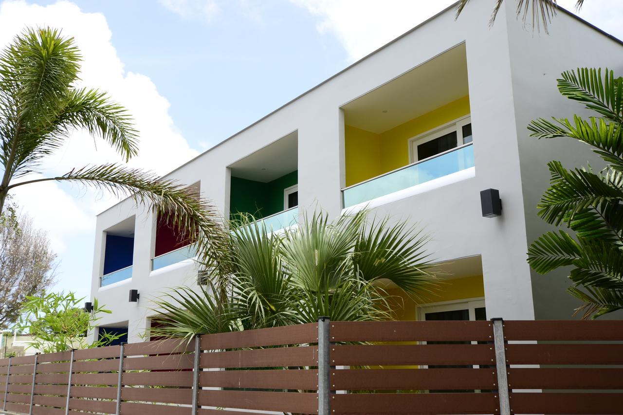 Quints Travelers Inn Willemstad Exterior photo